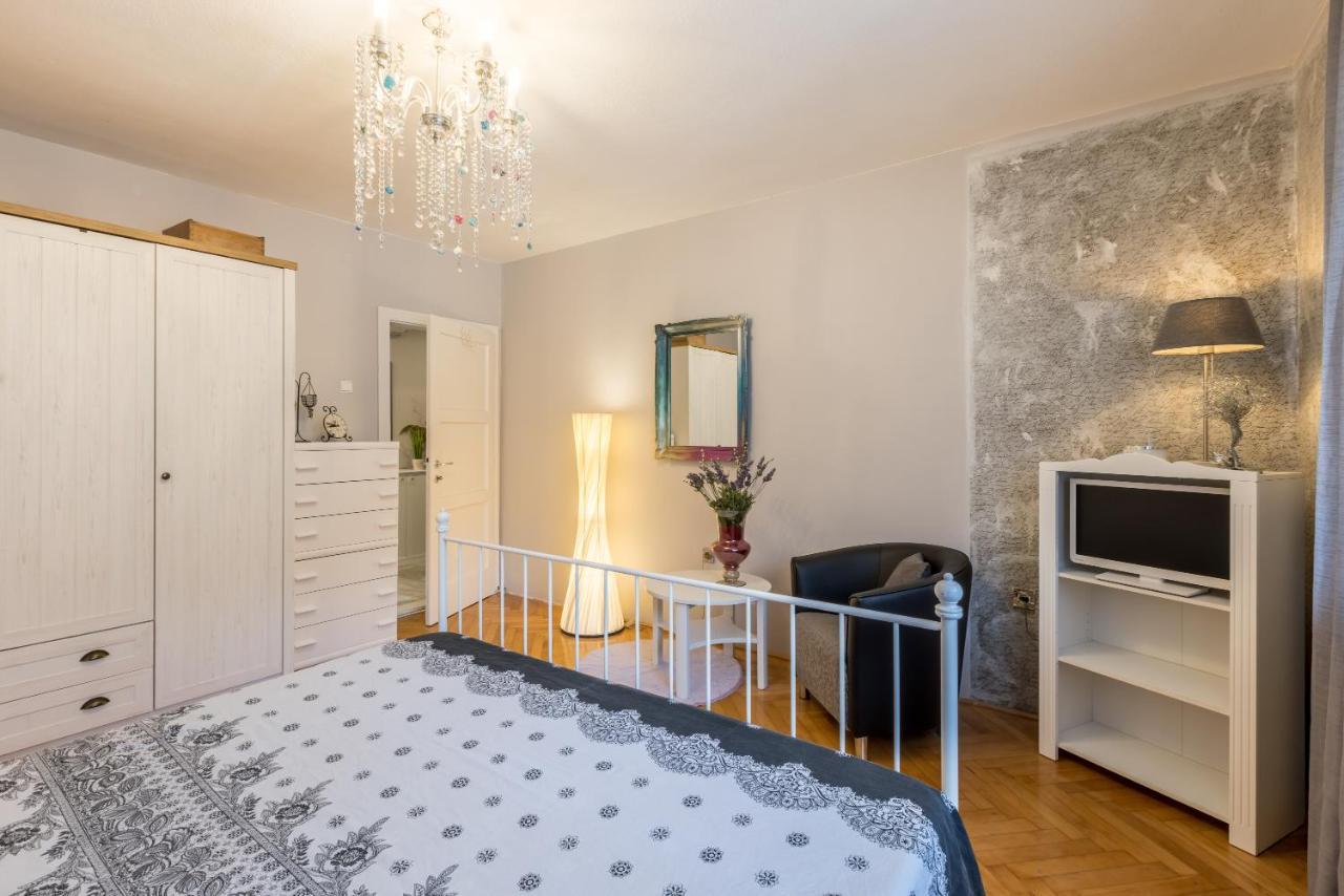 Artistic Chill Art Apartment 2+2.Centar Of Split. ภายนอก รูปภาพ