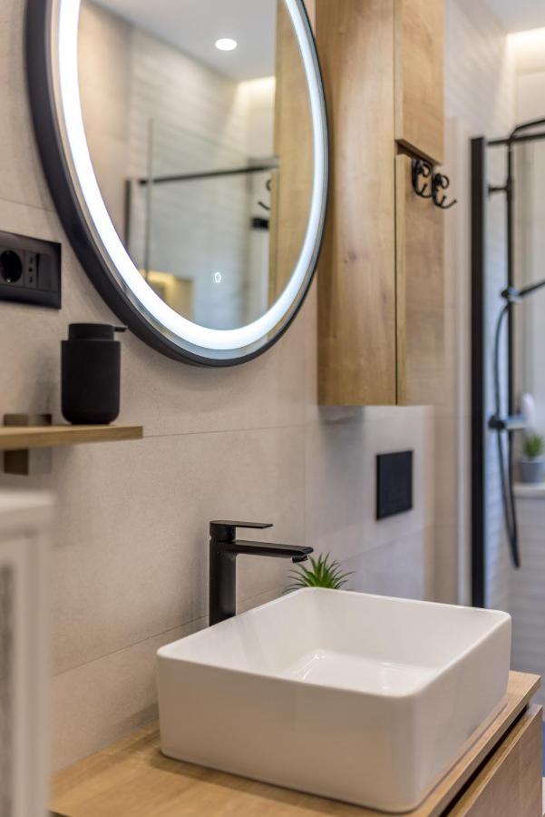 Artistic Chill Art Apartment 2+2.Centar Of Split. ภายนอก รูปภาพ