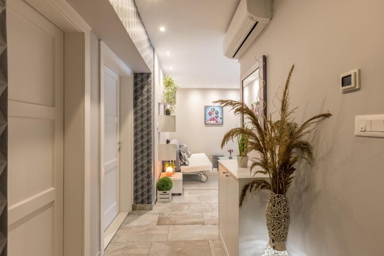 Artistic Chill Art Apartment 2+2.Centar Of Split. ภายนอก รูปภาพ