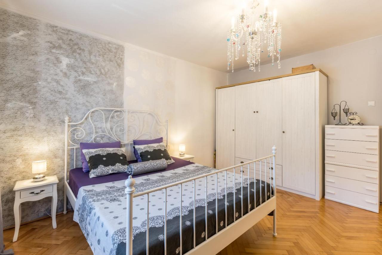 Artistic Chill Art Apartment 2+2.Centar Of Split. ภายนอก รูปภาพ