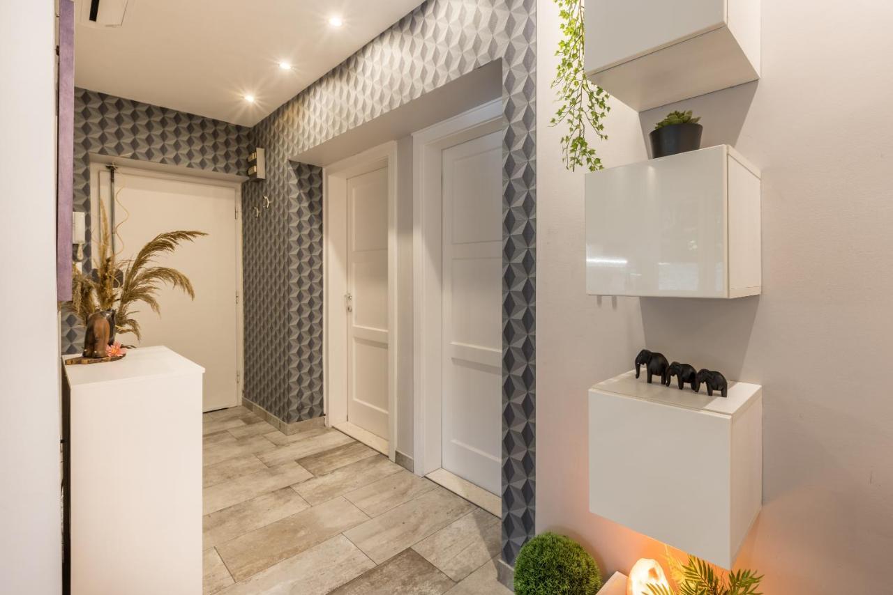 Artistic Chill Art Apartment 2+2.Centar Of Split. ภายนอก รูปภาพ