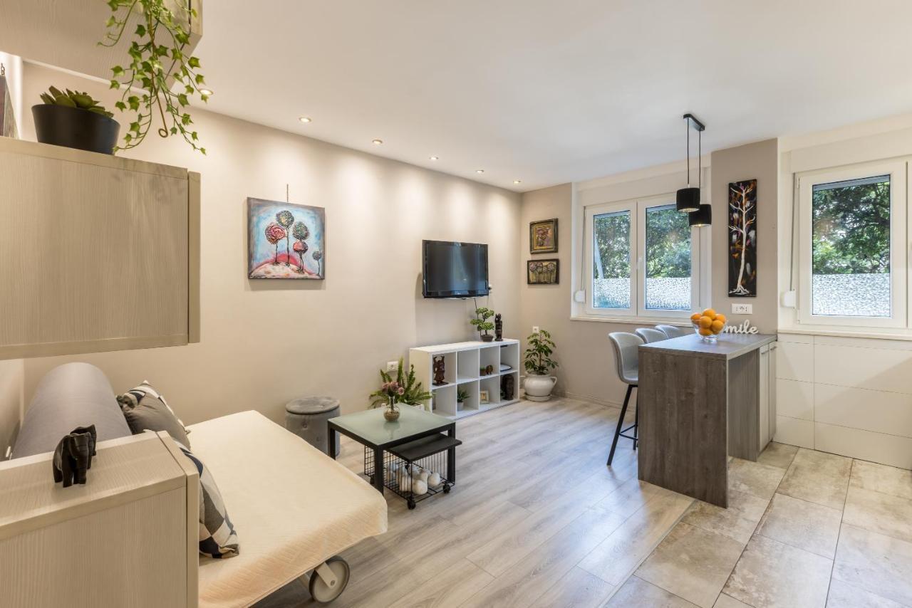 Artistic Chill Art Apartment 2+2.Centar Of Split. ภายนอก รูปภาพ