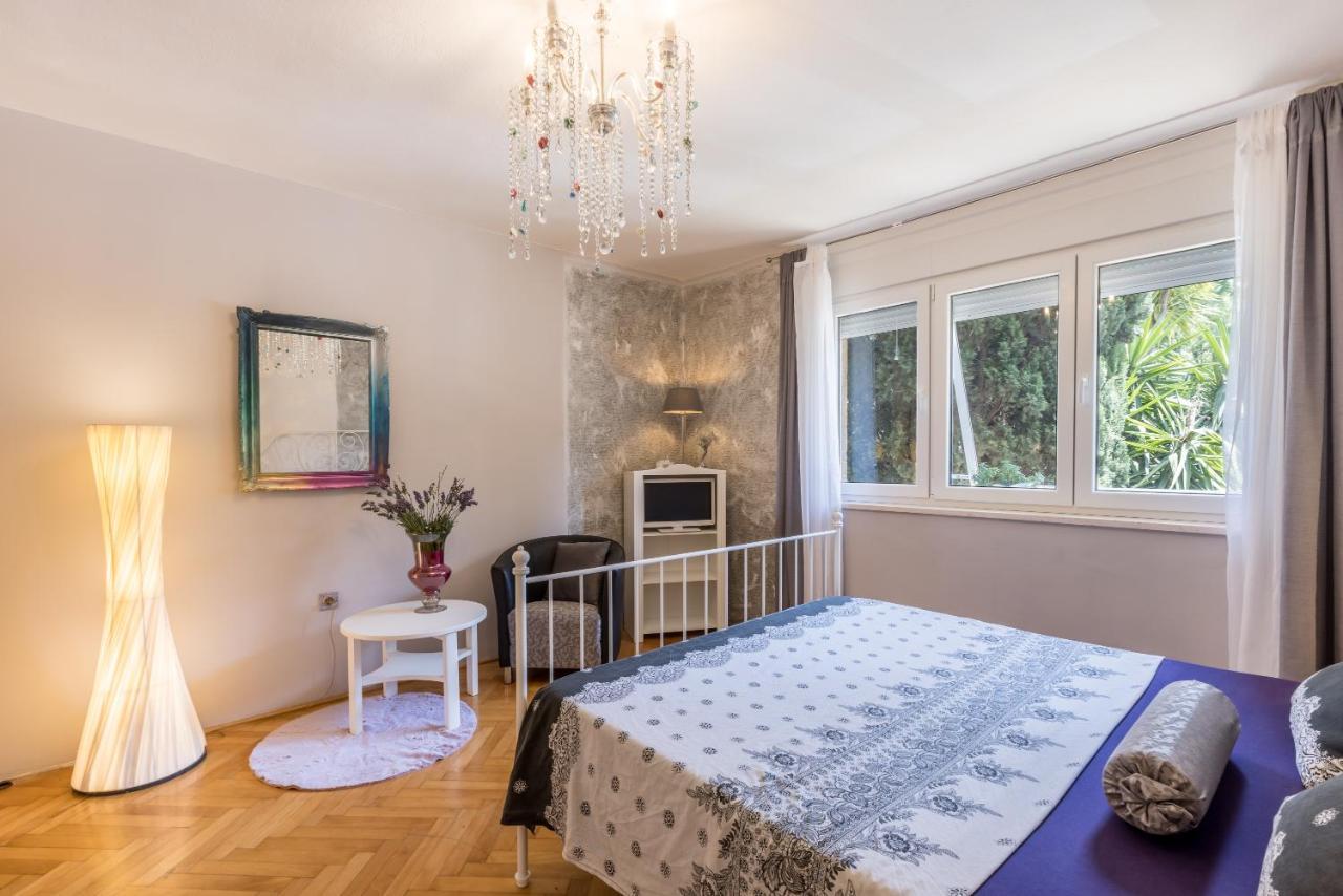 Artistic Chill Art Apartment 2+2.Centar Of Split. ภายนอก รูปภาพ
